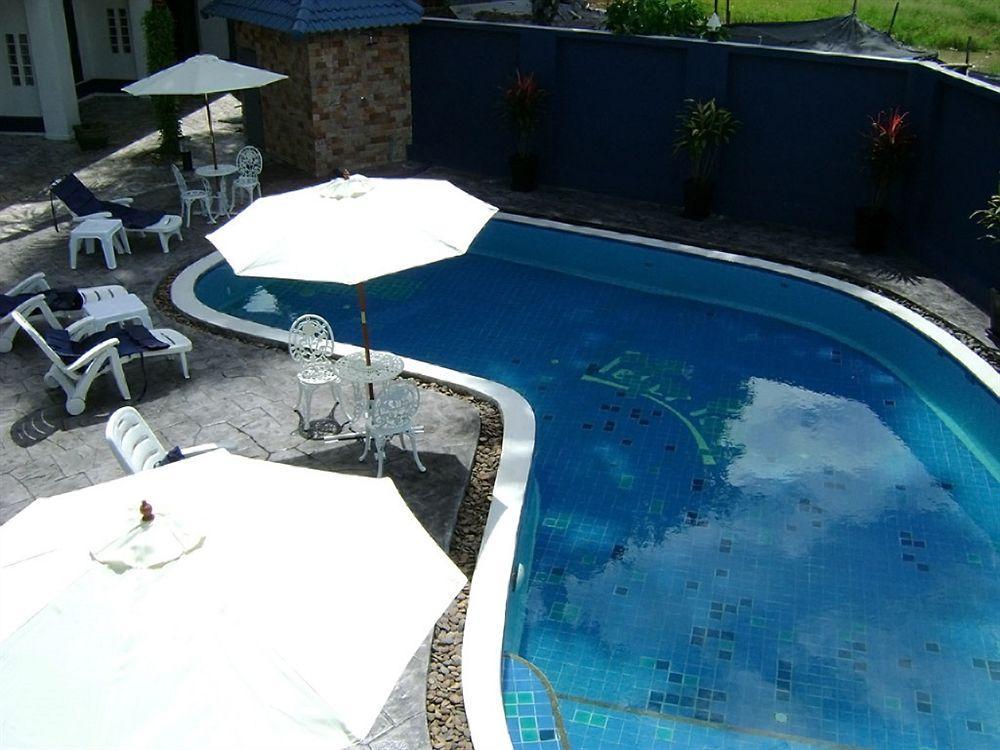 Peter Pan Resort Patong Exterior photo